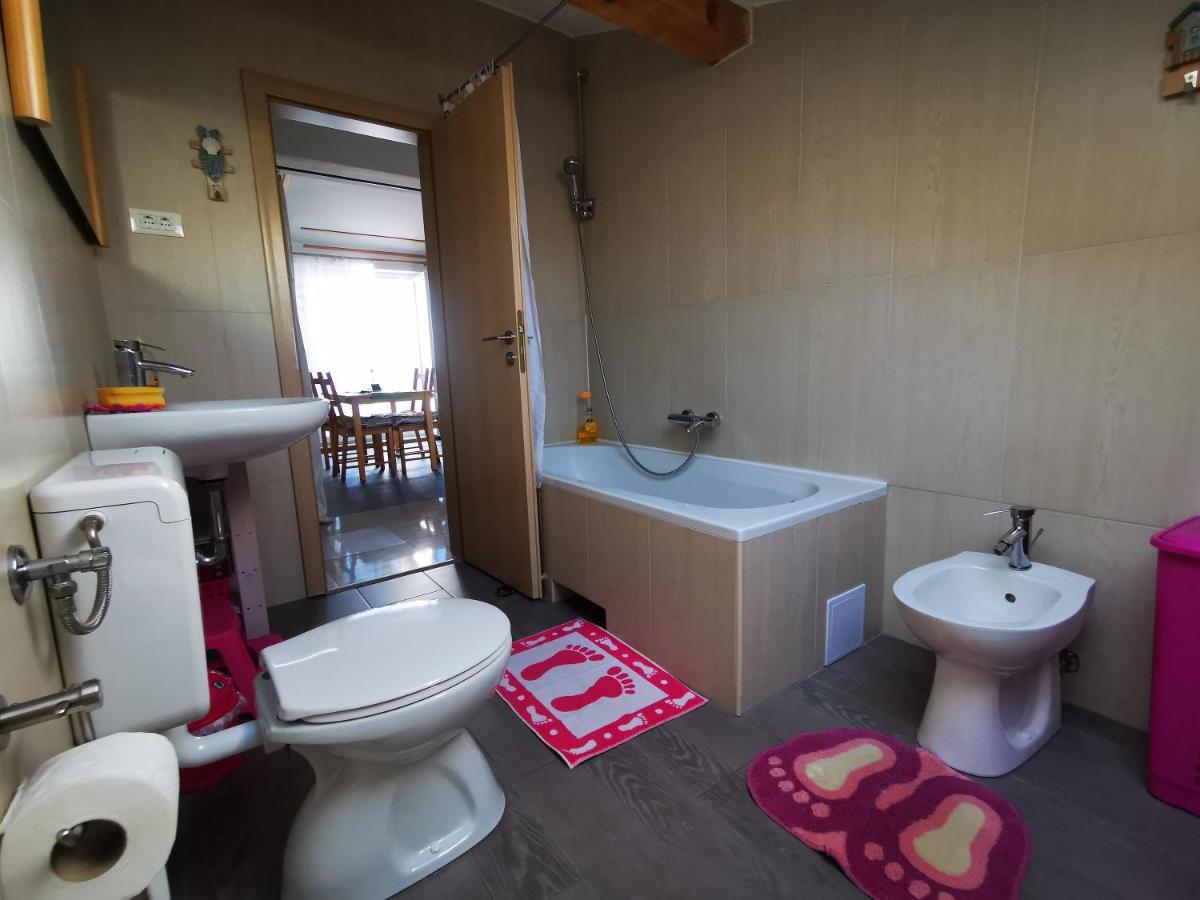 Anita Studio Apartment With Terrace Рийека Екстериор снимка
