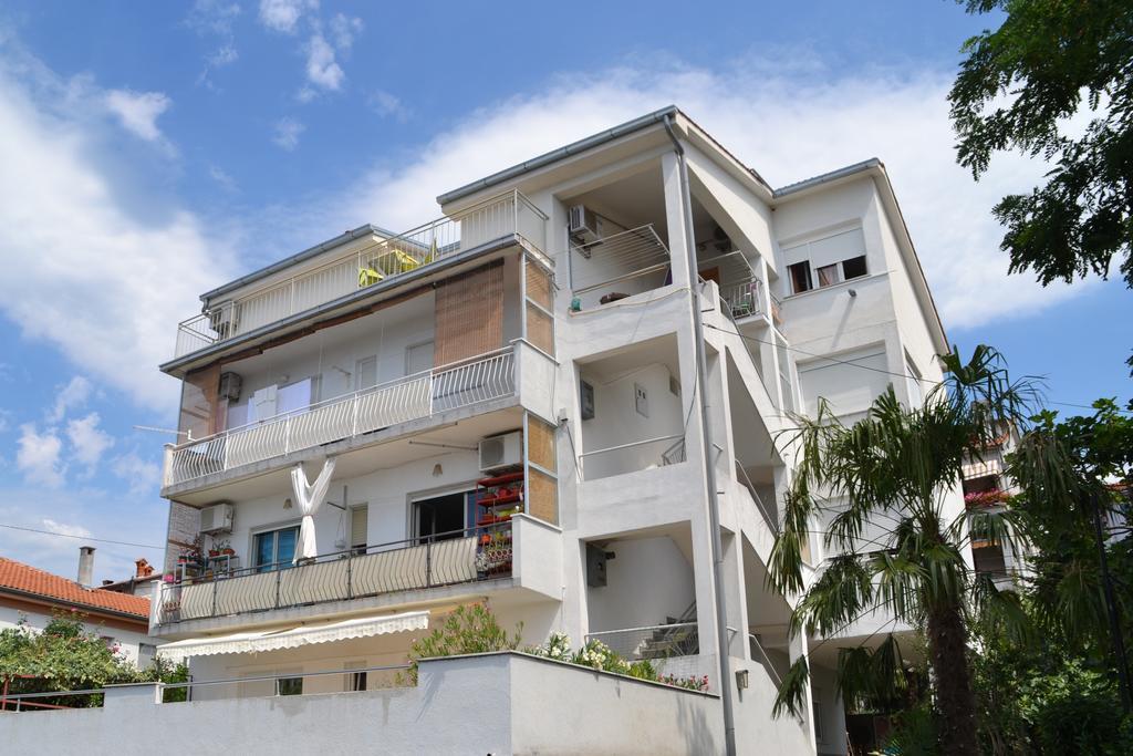 Anita Studio Apartment With Terrace Рийека Екстериор снимка
